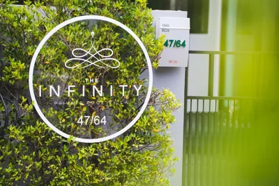 The Infinity Private Pool Villa – Foto’s 13